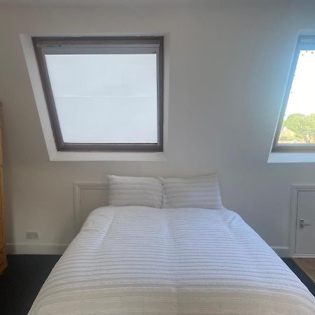 Studio Flat Hatch End Eksteriør billede